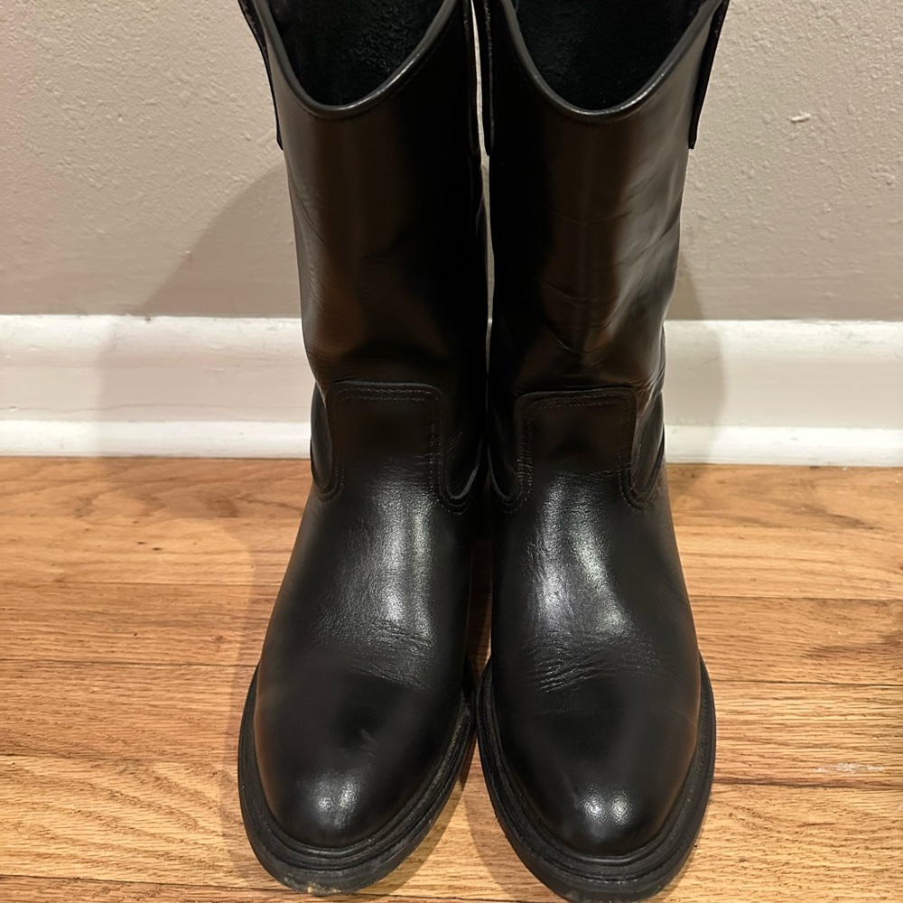 Red Wing Shoes Pecos western boots.